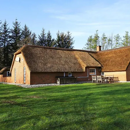 Six-bedroom Holiday In Ulfborg 5 * Husby